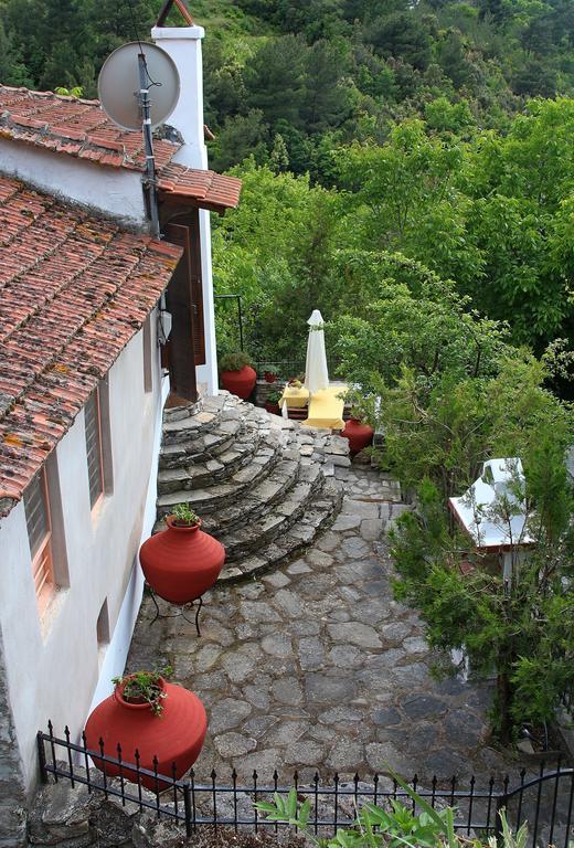 Katoikia Me Ta Pitharia Vila Prínos Exterior foto
